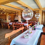 住宿加早餐酒店 Adamowka 3*