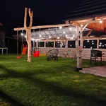 住宿加早餐酒店 Adamowka Skrzypne