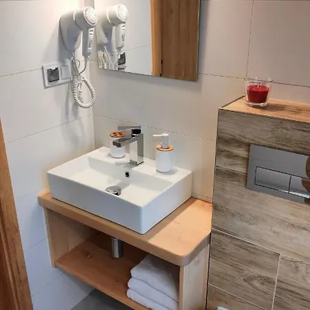 Adamowka Bed & Breakfast 3*