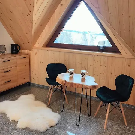 Adamowka Bed & Breakfast Skrzypne