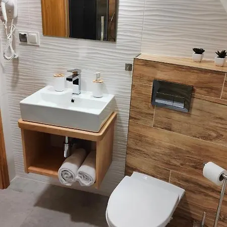 Adamowka 3*