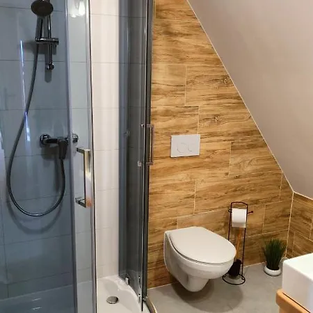 Adamowka Bed & Breakfast Skrzypne