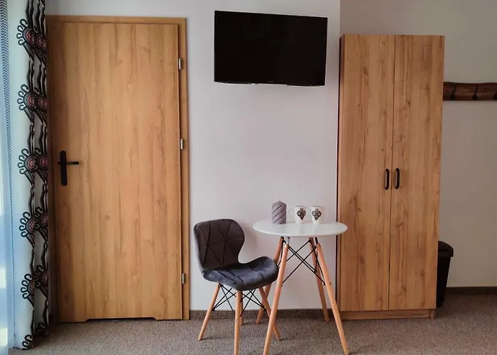 Adamowka Bed & Breakfast Skrzypne